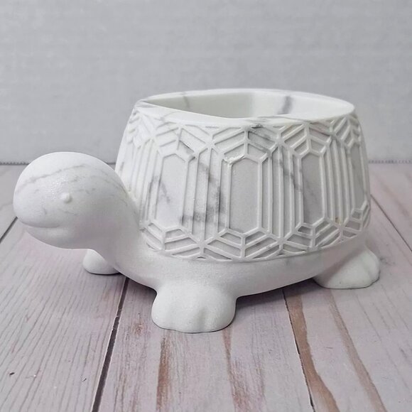 Bath & Body Works Sea Turtle White Marble Resin Foaming Hand Soap Holder NWT - Picture 1 of 4